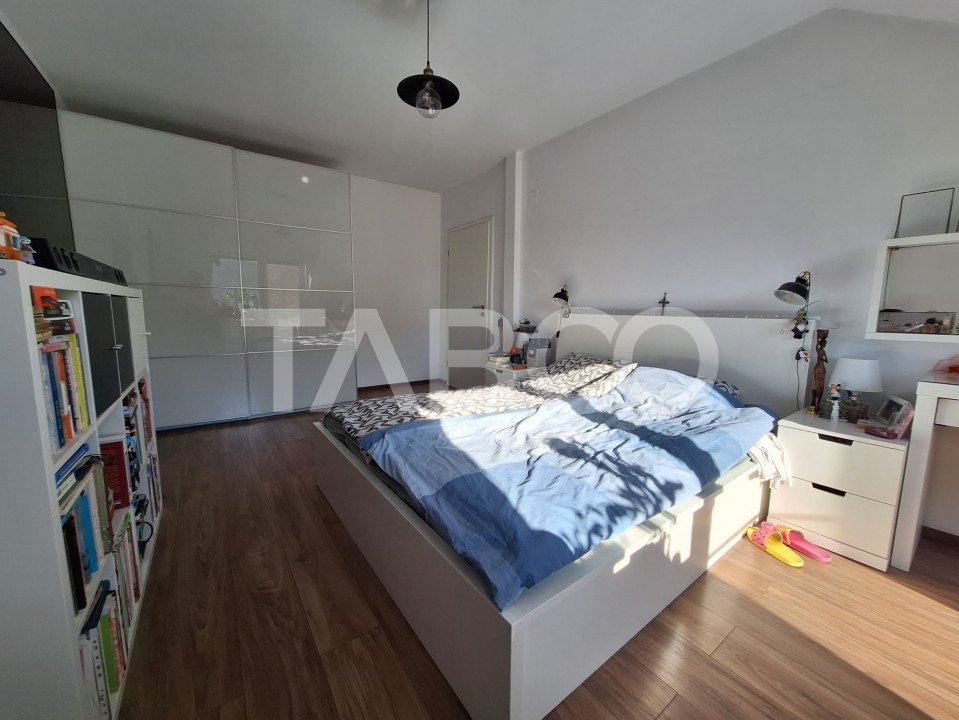 Apartament 118 mp 4 camere balcon pivnita loc parcare Piata Cluj Sibiu