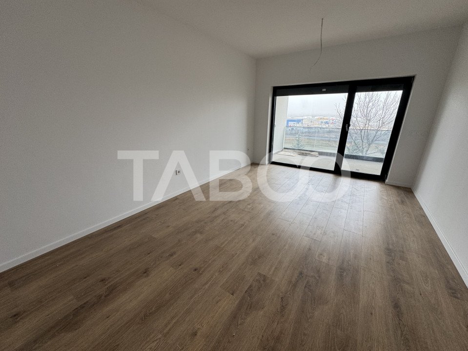 Apartament 3 camere 2 bai 72 mpu cu balcon de 15 mp si loc parcare