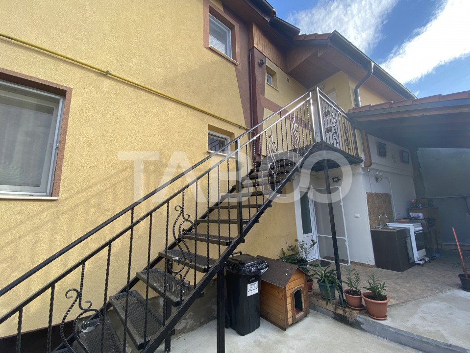 Apartament 3 camere 60mpu mobilat utilat curte zona Centru Alba Iulia 