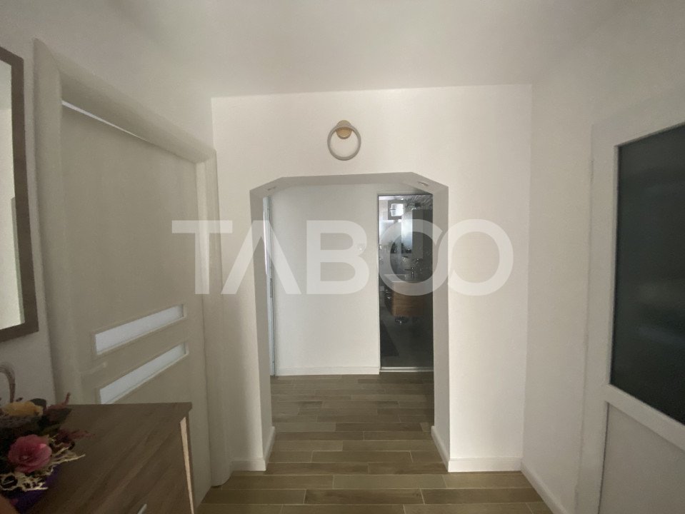 Apartament 3 camere 60mpu mobilat utilat curte zona Centru Alba Iulia 