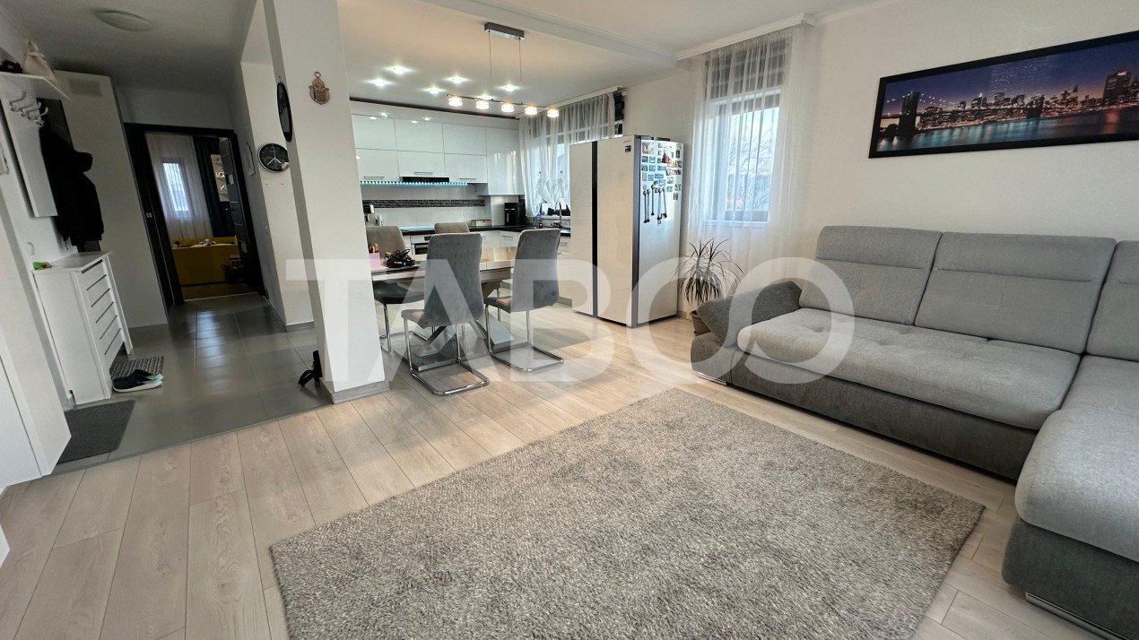 Apartament 3 camere de 70 mpu cu terasa de 70 mp zona Arhitectilor