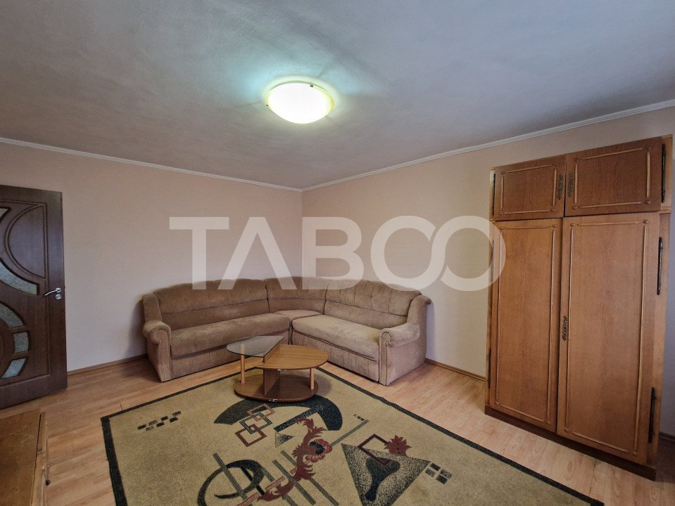 Apartament 3 camere de inchiriat 2 balcoane lift Terezian Sibiu