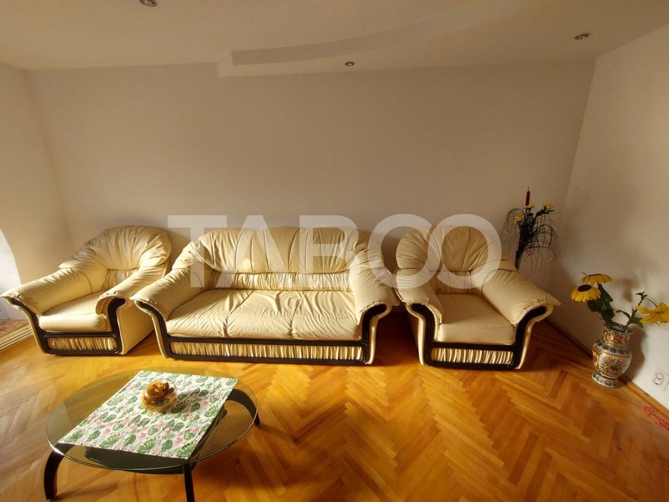 apartament-3-camere-decomandate-80-mpu-etaj-1-parcare-pivnita-balcon-P21243