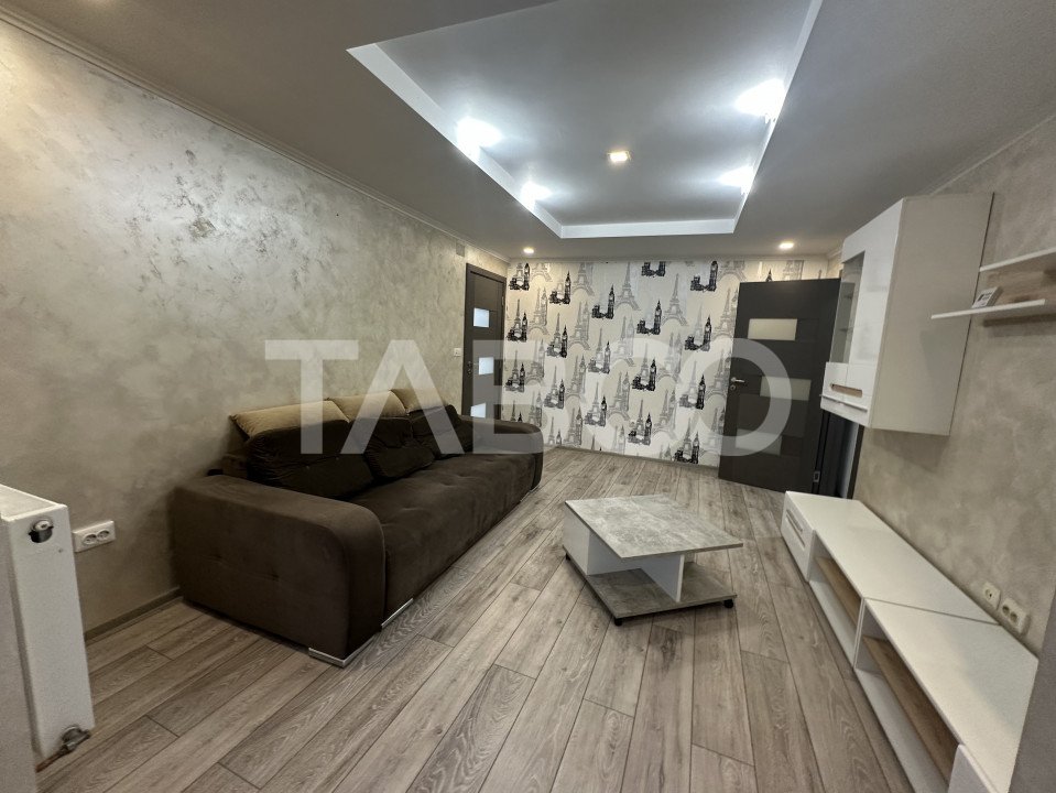 Apartament 45 mpu recent renovat 2 camere balcon complet mobilat 