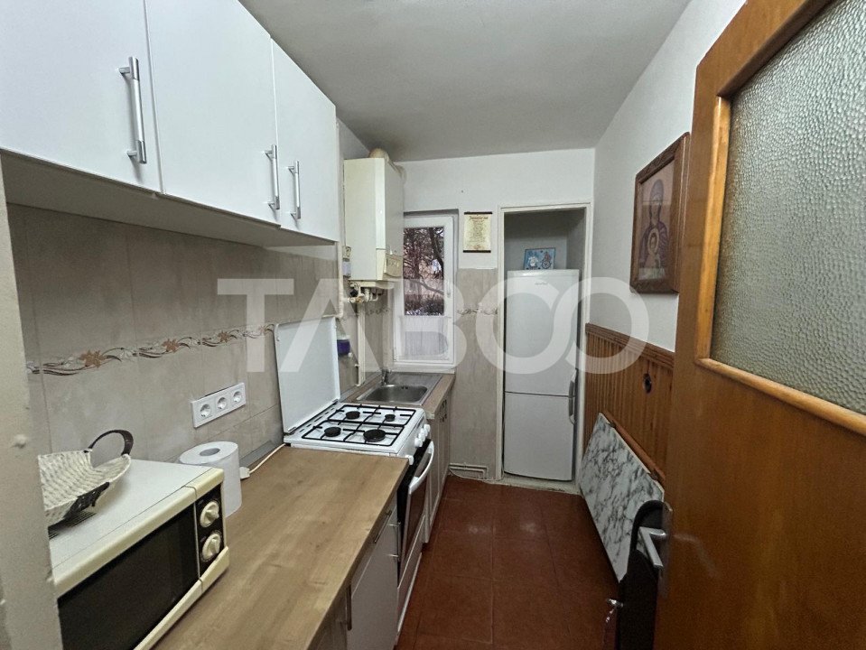 Apartament cu 2 camere de inchiriat la parter in zona Rahovei