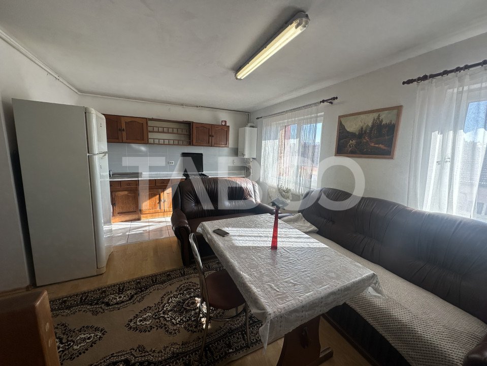 Apartament cu 2 camere mobilat utilat 50 mpu de vanzare in Strand  in Sibiu - Barsei