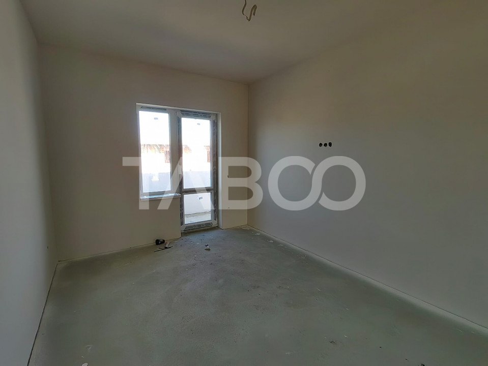 Apartament cu 3 camere ETAJ 2 din 3 balcon si loc parcare in SIBIU