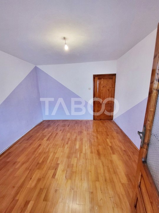 Apartament cu 3 camere etaj 3 de vanzare in Sebes Lucian Blaga