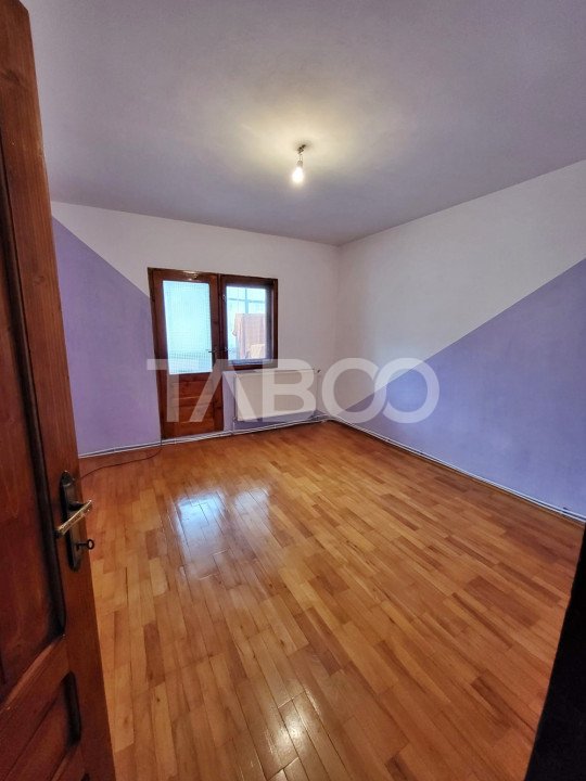 Apartament cu 3 camere etaj 3 de vanzare in Sebes Lucian Blaga