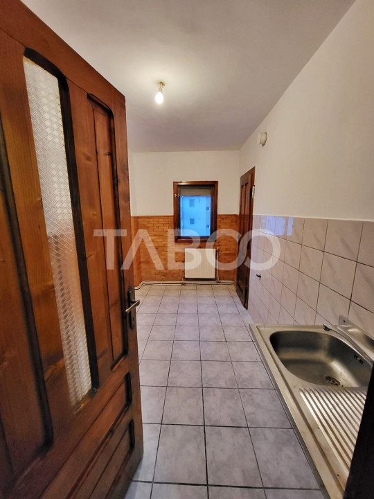 Apartament cu 3 camere etaj 3 de vanzare in Sebes Lucian Blaga