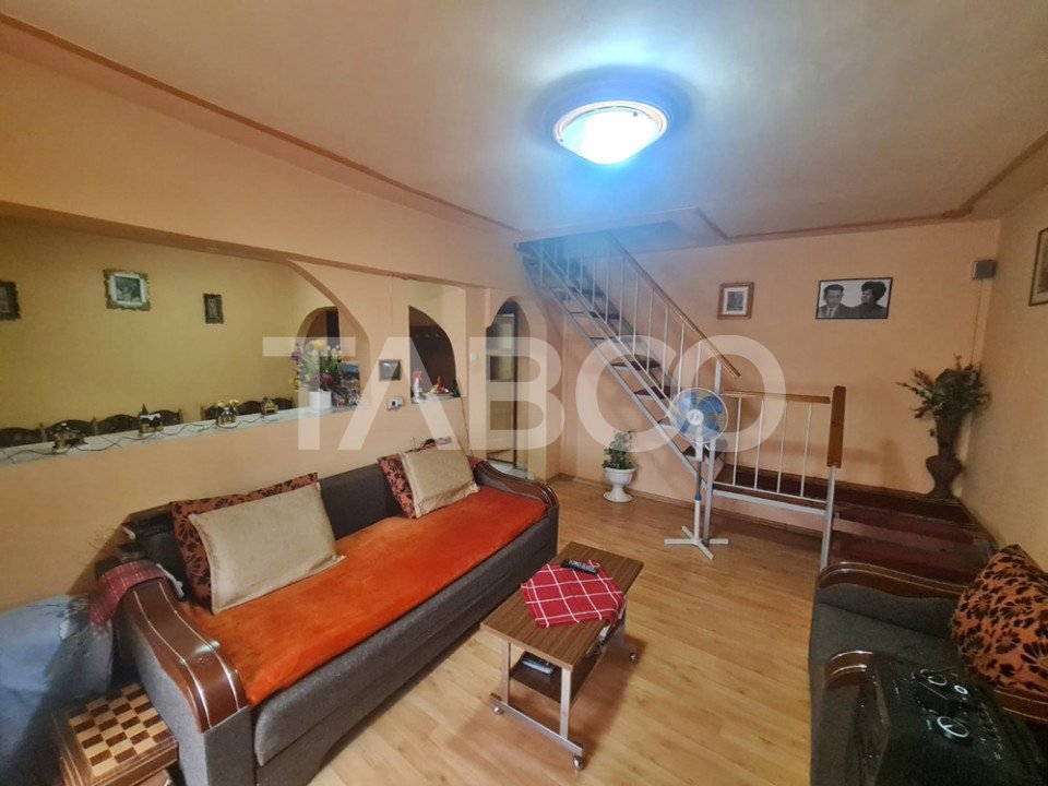 Apartament cu 3 camere etaj 4 de vanzare in Sebes Aleea Parc in Sebes - Aleea Parc