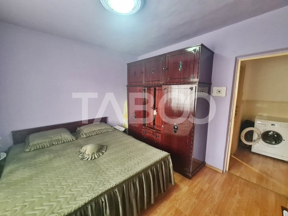 Apartament cu 3 camere etaj 4 de vanzare in Sebes Aleea Parc