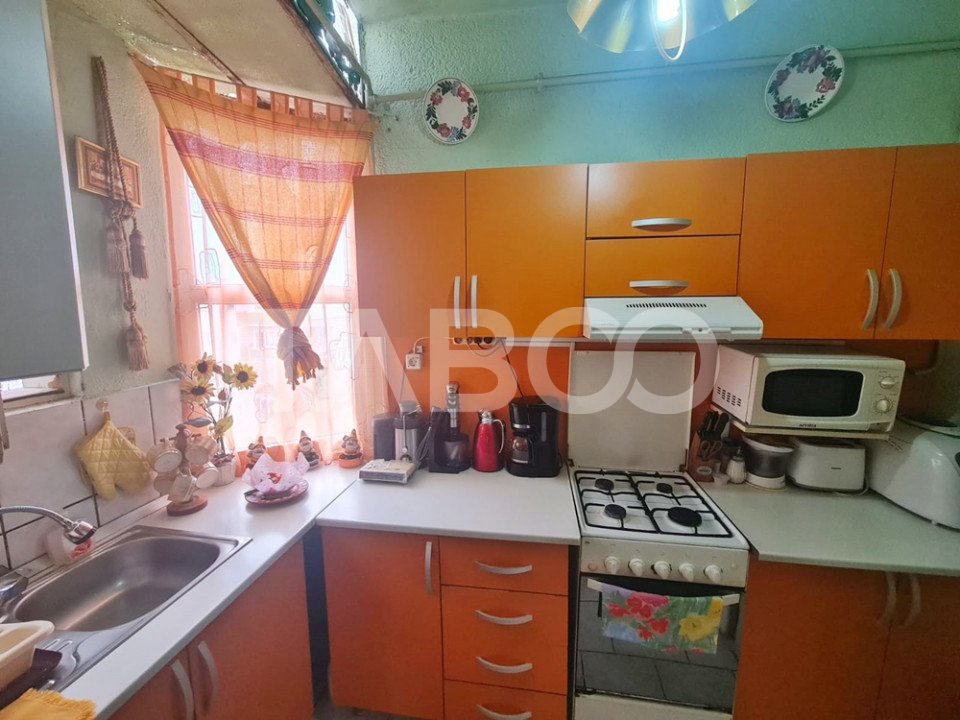 Apartament cu 3 camere etaj 4 de vanzare in Sebes Aleea Parc