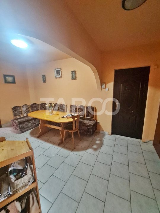 Apartament cu 3 camere etaj 4 de vanzare in Sebes Aleea Parc