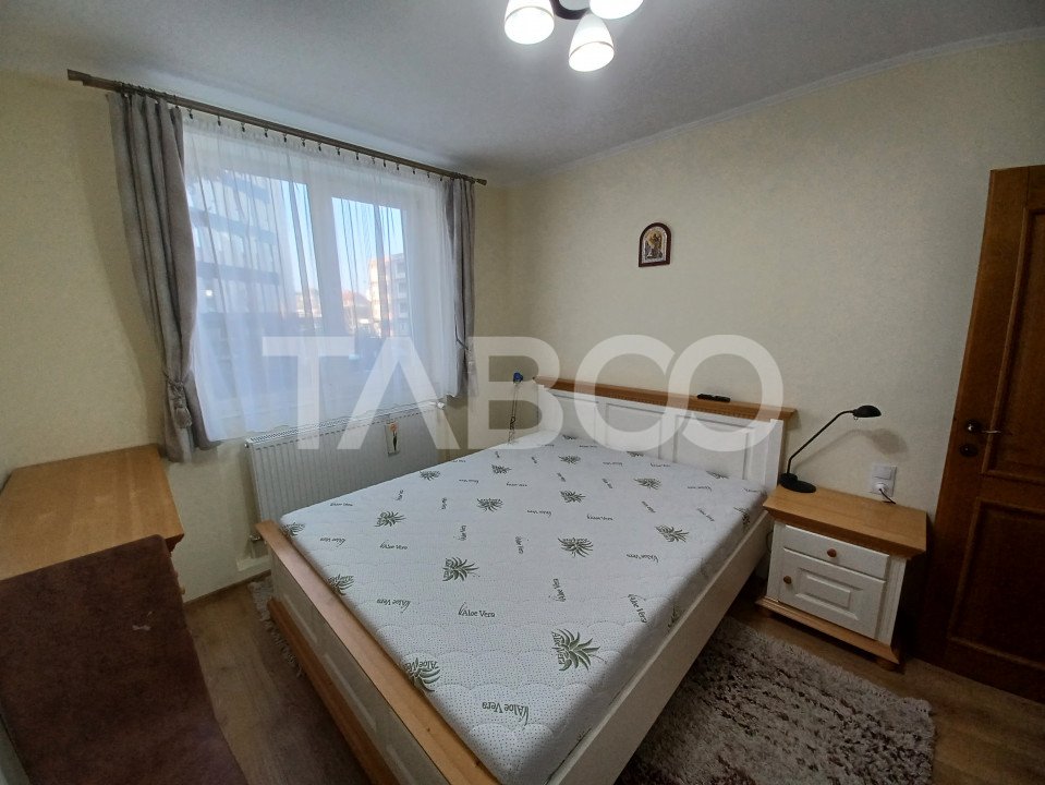 Apartament cu 3 camere modern renovat etajul 1 Centrul de Afaceri