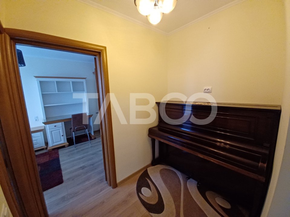 Apartament cu 3 camere modern renovat etajul 1 Centrul de Afaceri