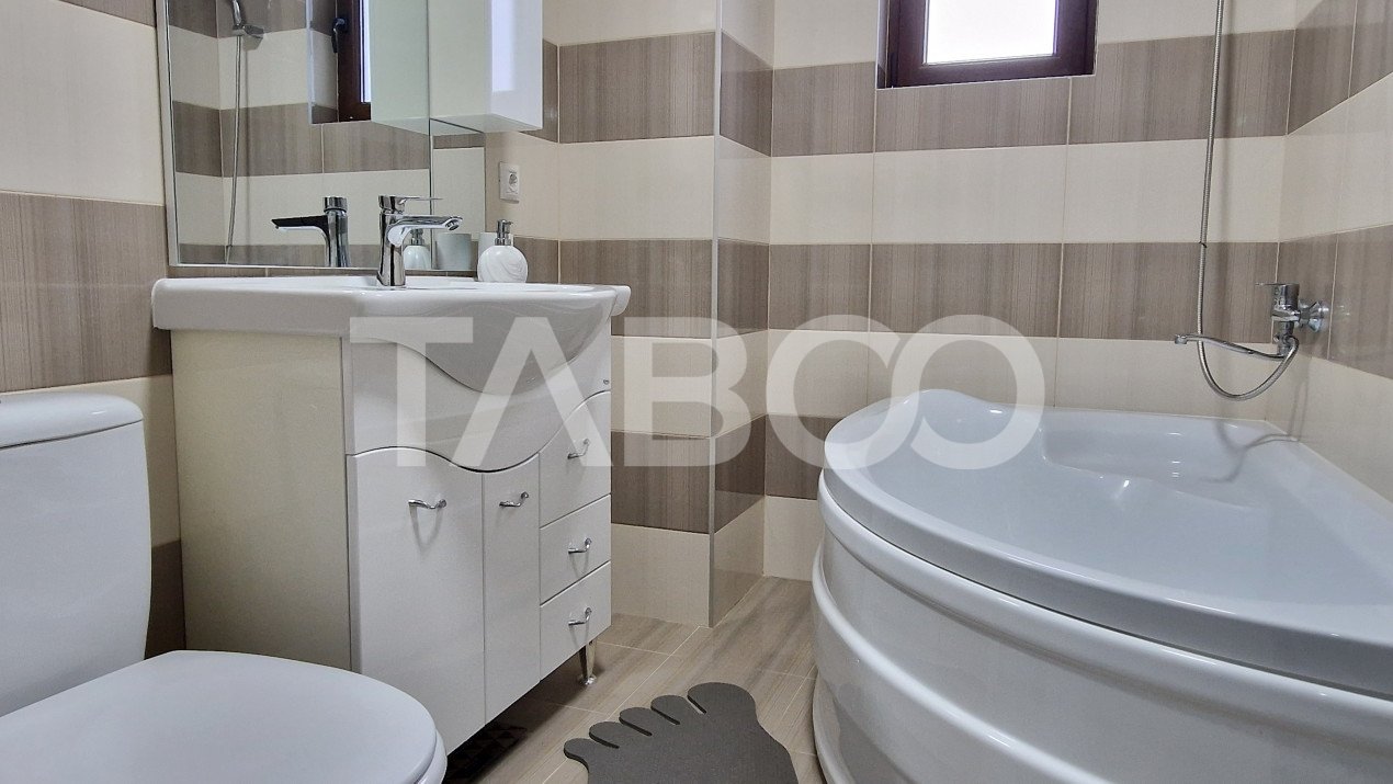 Apartament de închiriat 3 camere balcon parcare lift Doamna Stanca