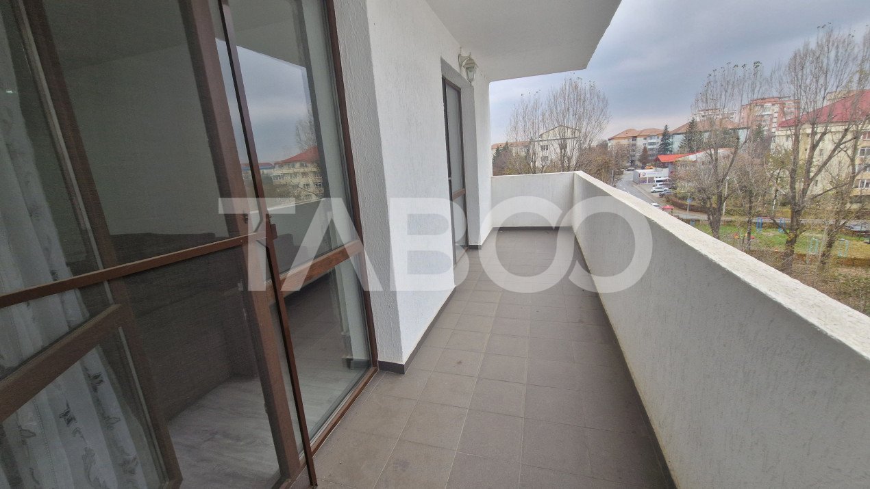 Apartament de închiriat 3 camere balcon parcare lift Doamna Stanca