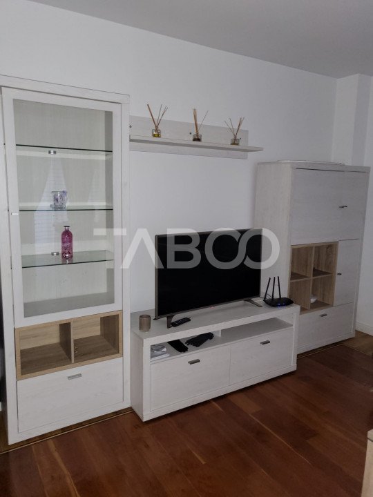 Apartament de inchiriat 3 camere parter balcon loc parcare zona Lupeni