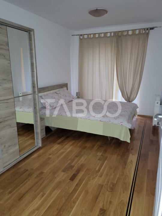 Apartament de inchiriat 3 camere parter balcon loc parcare zona Lupeni