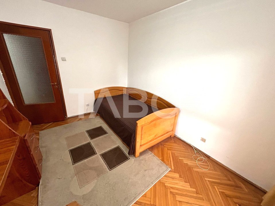 Apartament de inchiriat 4 camere 2 bai 2 balcoane Calea Dumbavii Sibiu