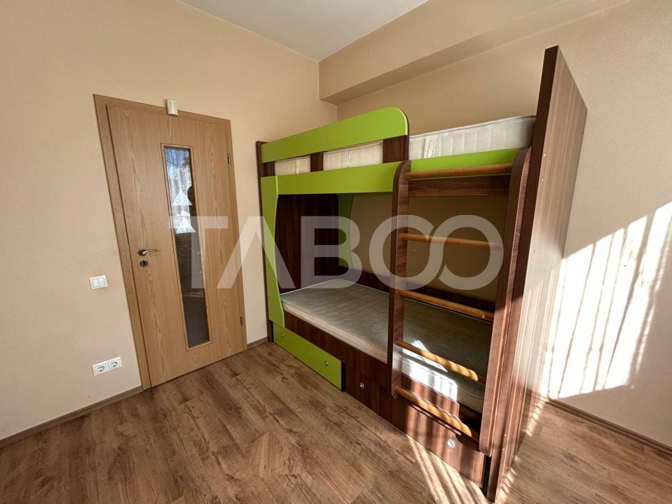 Apartament de inchiriat cu 3 camere si garaj in zona Turnisor 