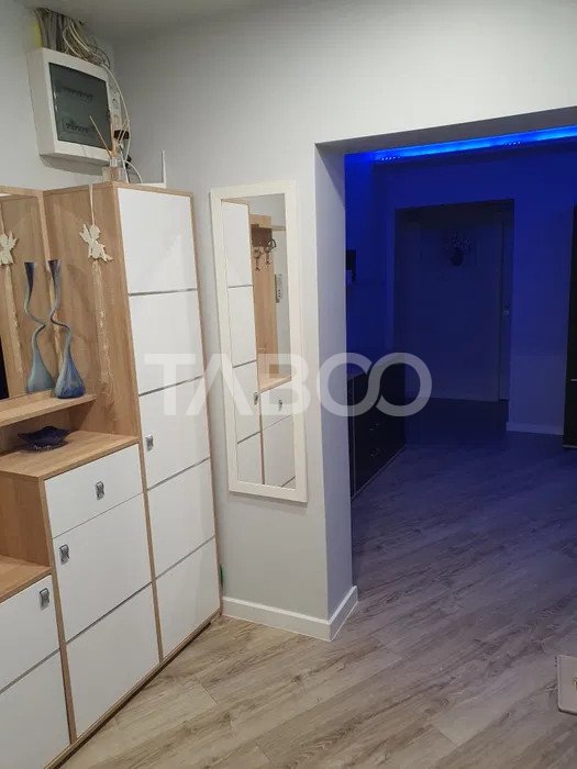 Apartament de inchiriat renovat 3 camere 2 bai Pet Friendly