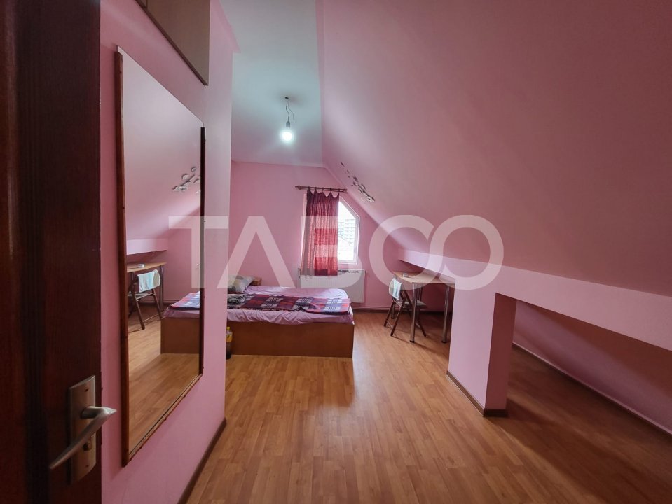 Apartament de vanzare 4 camere pe 2 etaje zona Rahovei 