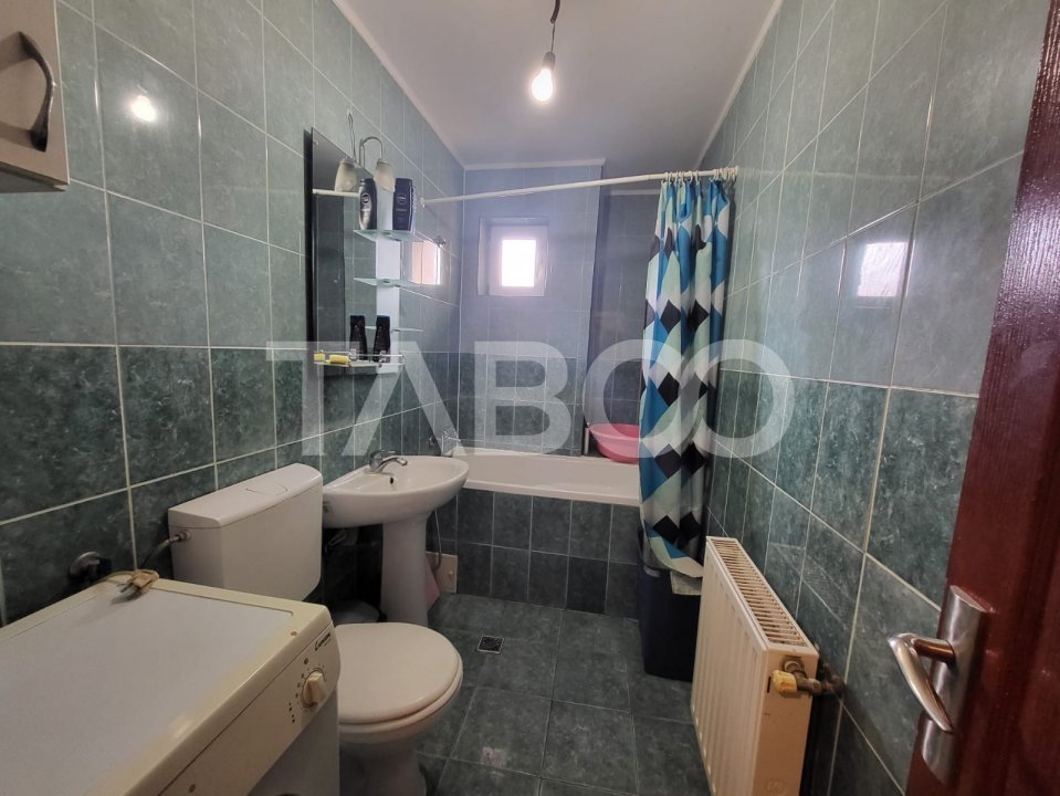 Apartament de vanzare 4 camere pe 2 etaje zona Rahovei 