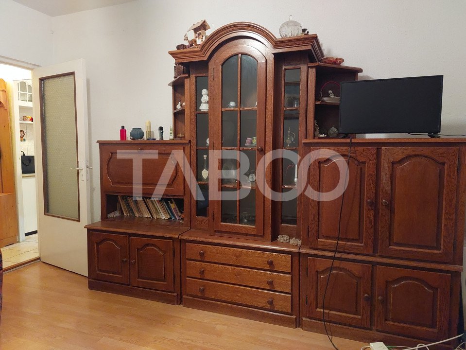 Apartament de vanzare 40 mpu 2 camere mobilate Piata Noua in Cisnadie