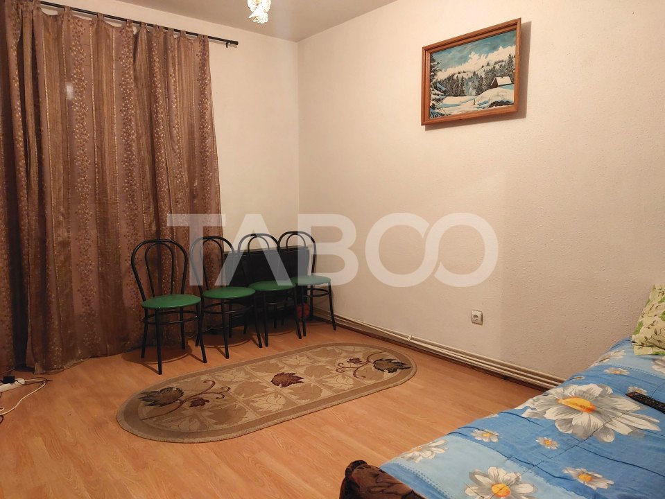 Apartament de vanzare 40 mpu 2 camere mobilate Piata Noua in Cisnadie