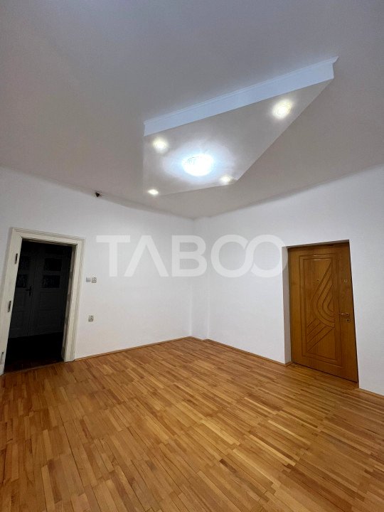 Apartament de vanzare 5 camere 166 mpu in zona Trei Stejari din Sibiu