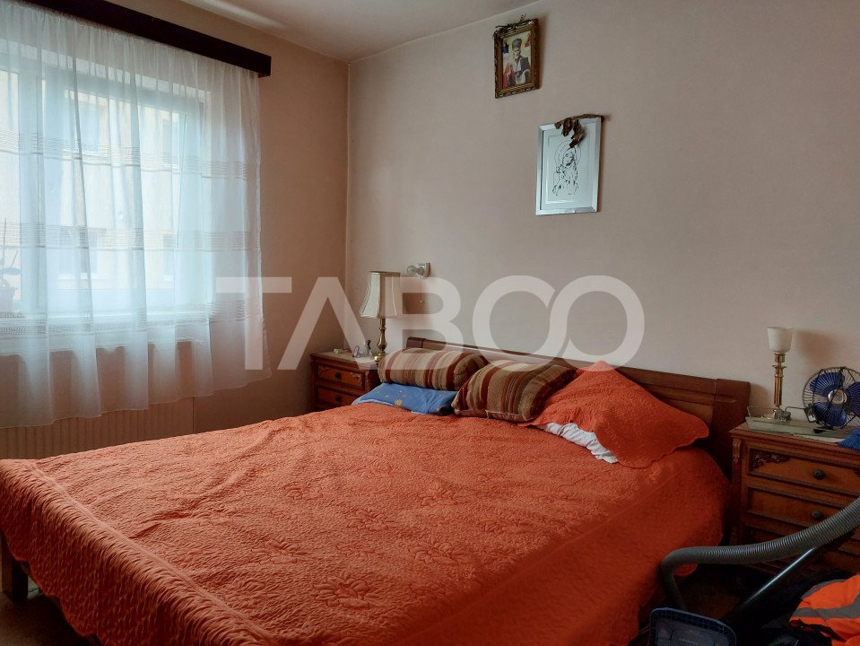 apartament-de-vanzare-75-mp-4-camere-2-balcoane-etaj-2-cisnadie-P21205