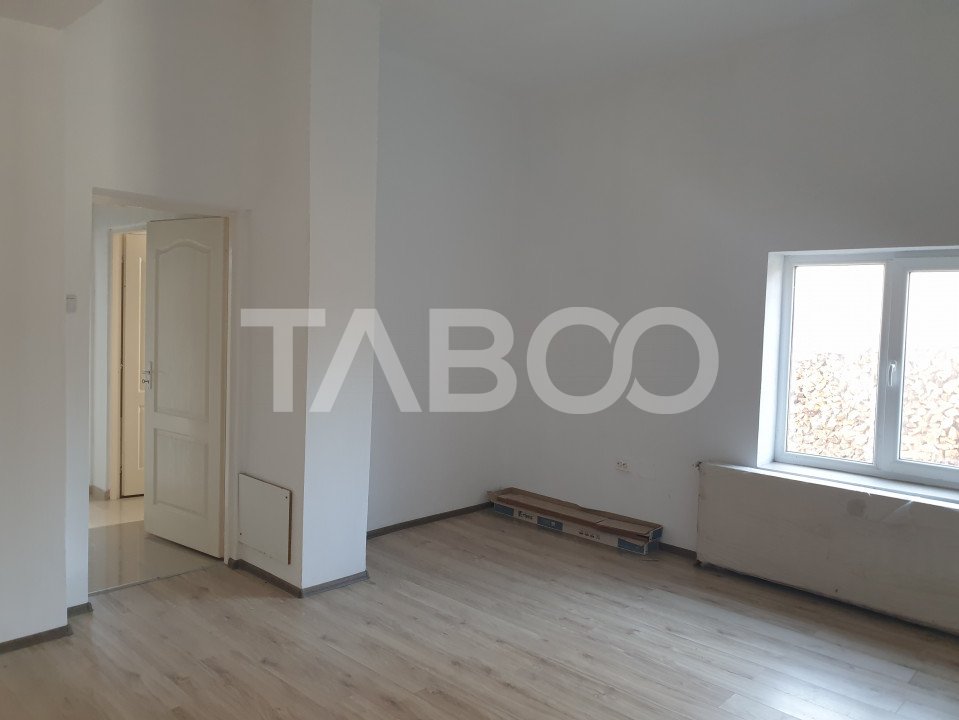 Apartament decomandat 2 camere 60 mpu pivnita curte Pianu de Jos Alba