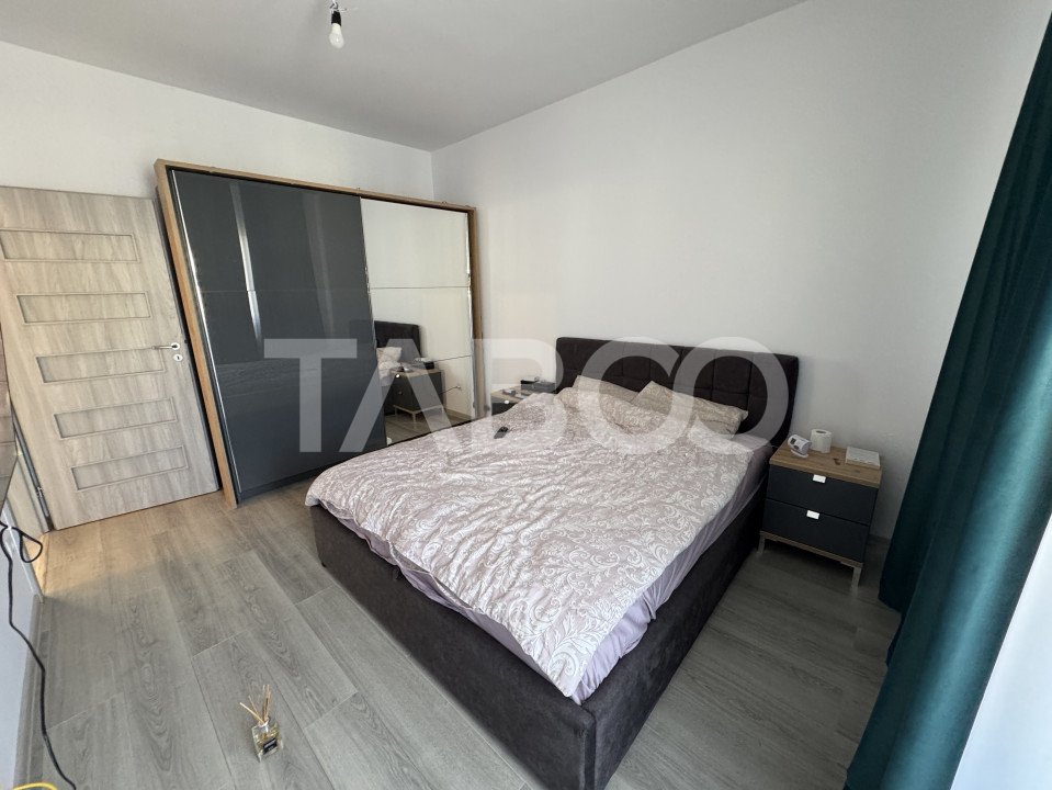 Apartament decomandat 3 camere 2 bai 6 mpu cu 2 parcari Deventer Sibiu