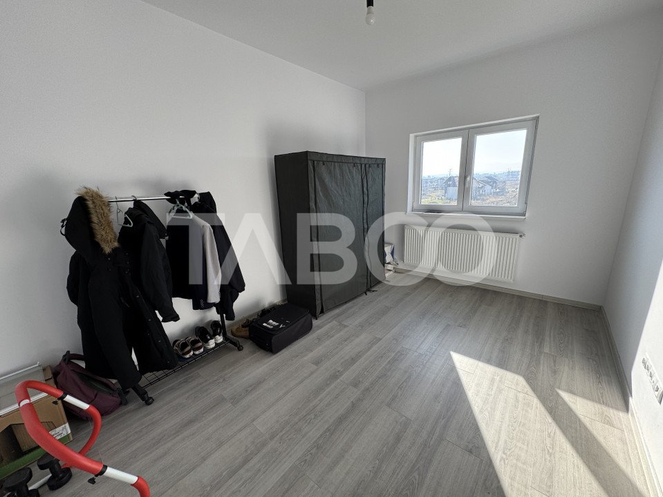 Apartament decomandat 3 camere 2 bai 6 mpu cu 2 parcari Deventer Sibiu