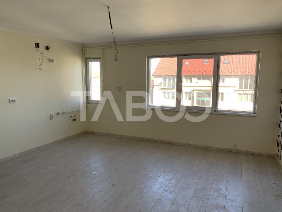 apartament-decomandat-4-camere-72-mpu-2-bai-zona-mihai-viteazu-sibiu-P22135