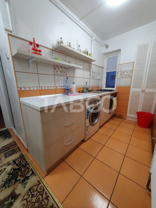 Apartament etaj 1 cu 3 camere si balcon zona Rahovei Sibiu