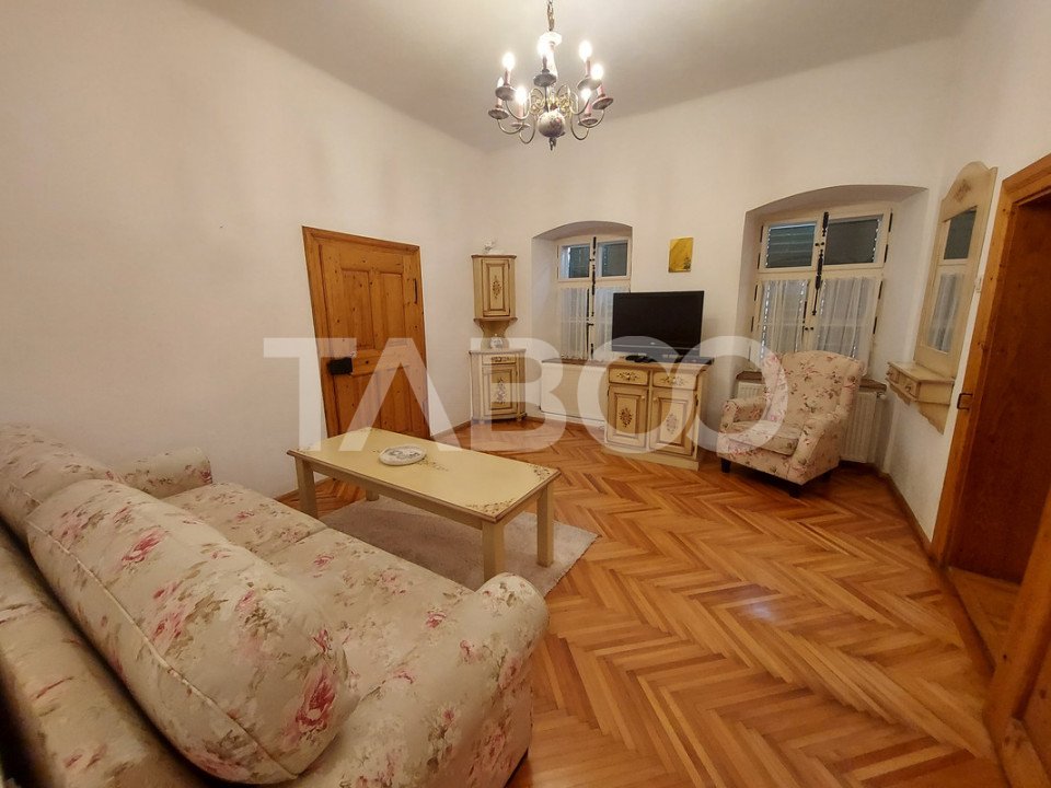 apartament-la-casa-de-vanzare-2-camere-56-mpu-parter-centrul-istoric-P21048