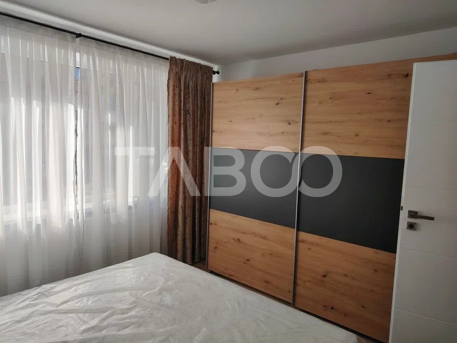 Apartament prima inchiriere 3 camere si balcon Mihai Viteazul