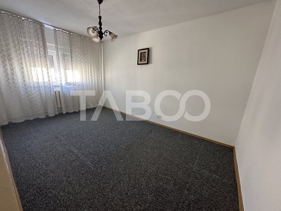 Comison 0% Apartament 4 camere 2 bai boxa la subsol etaj 3 